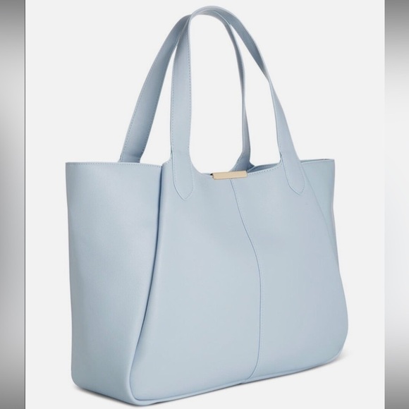 On 34th Extra-Large Tote, Skyway Blue - Picture 2 of 12